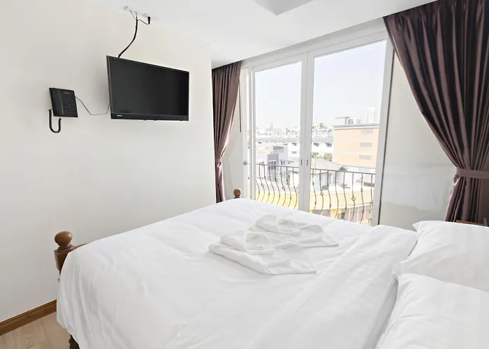 Royale 8 Pensionat 3*