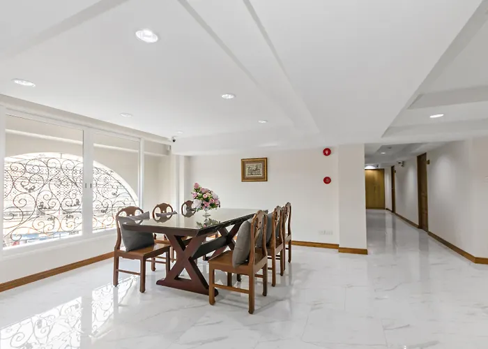 Royale 8 Pensionat 3*