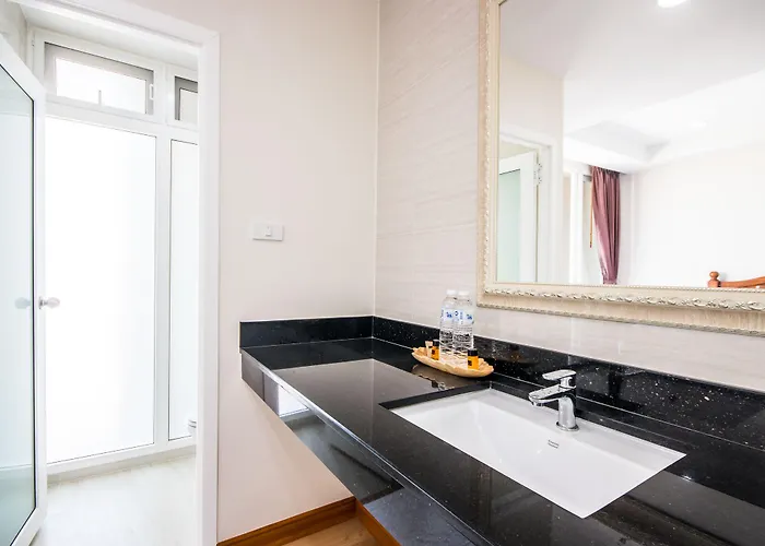 Royale 8 Bangkok