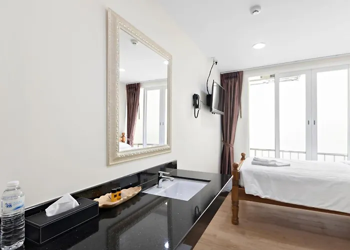 Royale 8 Bangkok